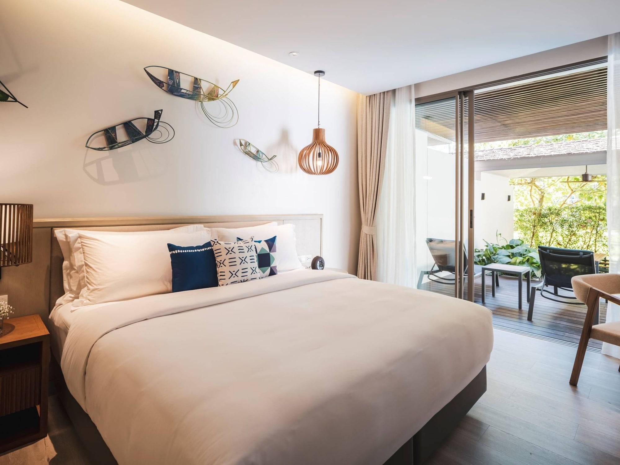 Avani Plus Khao Lak Resort 외부 사진