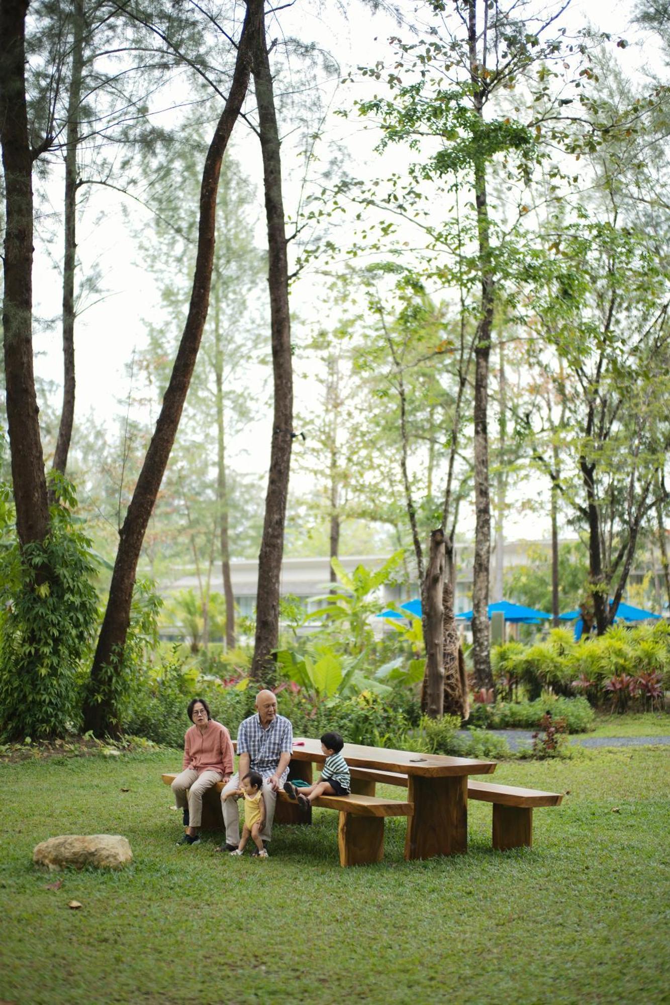 Avani Plus Khao Lak Resort 외부 사진