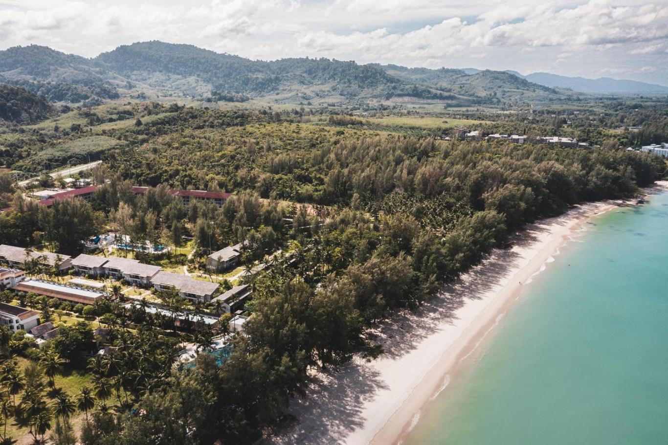 Avani Plus Khao Lak Resort 외부 사진
