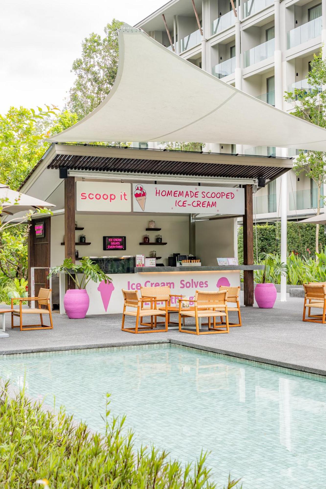 Avani Plus Khao Lak Resort 외부 사진