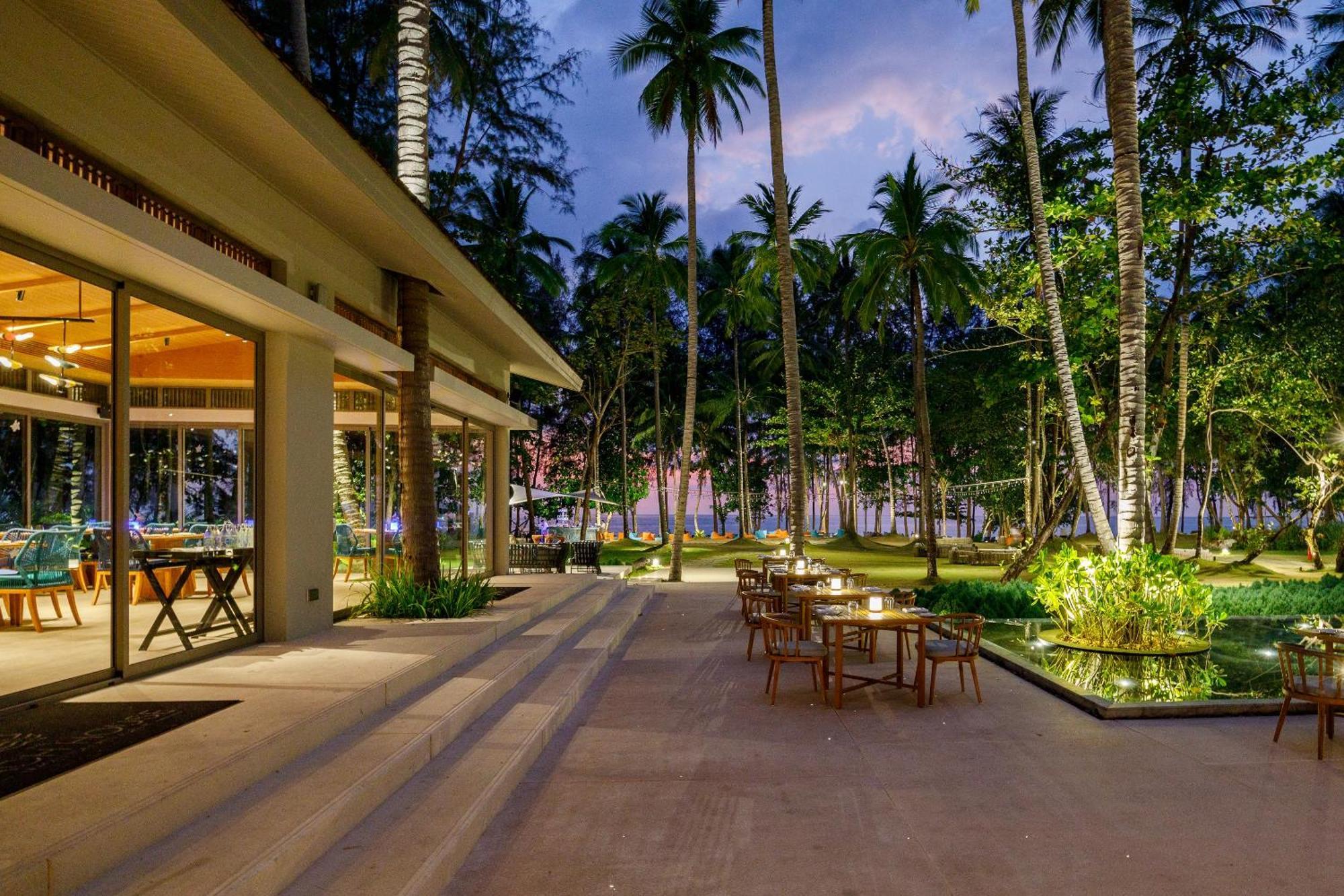 Avani Plus Khao Lak Resort 외부 사진