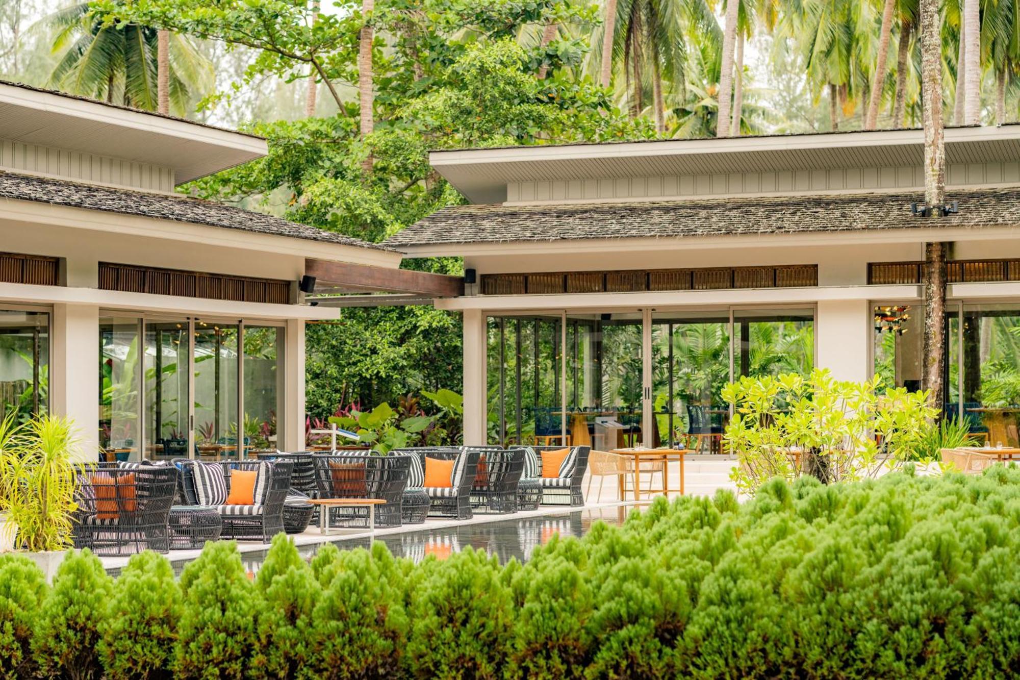 Avani Plus Khao Lak Resort 외부 사진